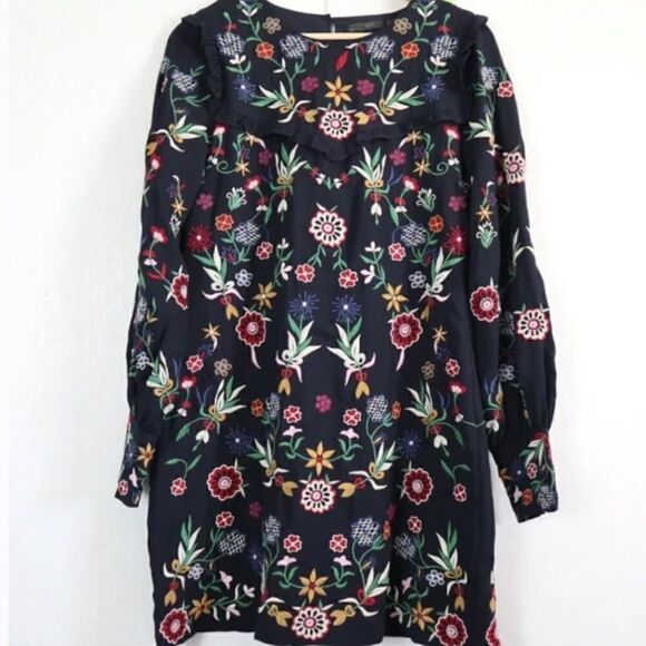 GUC Zara Trafaluc Navy Embroidered Dress Small - Picture 3 of 5